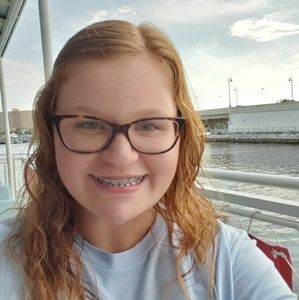 Meet your Posher, Deanna